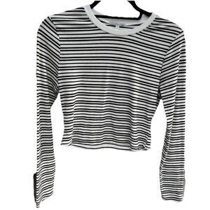 Charlotte Russe Women’s Crop Top Size MEDIUM Ribbed Knit Black White Stripe YTK
